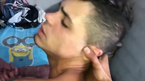Française blonde avale du sperme - Compilation faciales