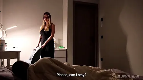 Belle-mère MILF baise son beau-fils pendant l'orage
